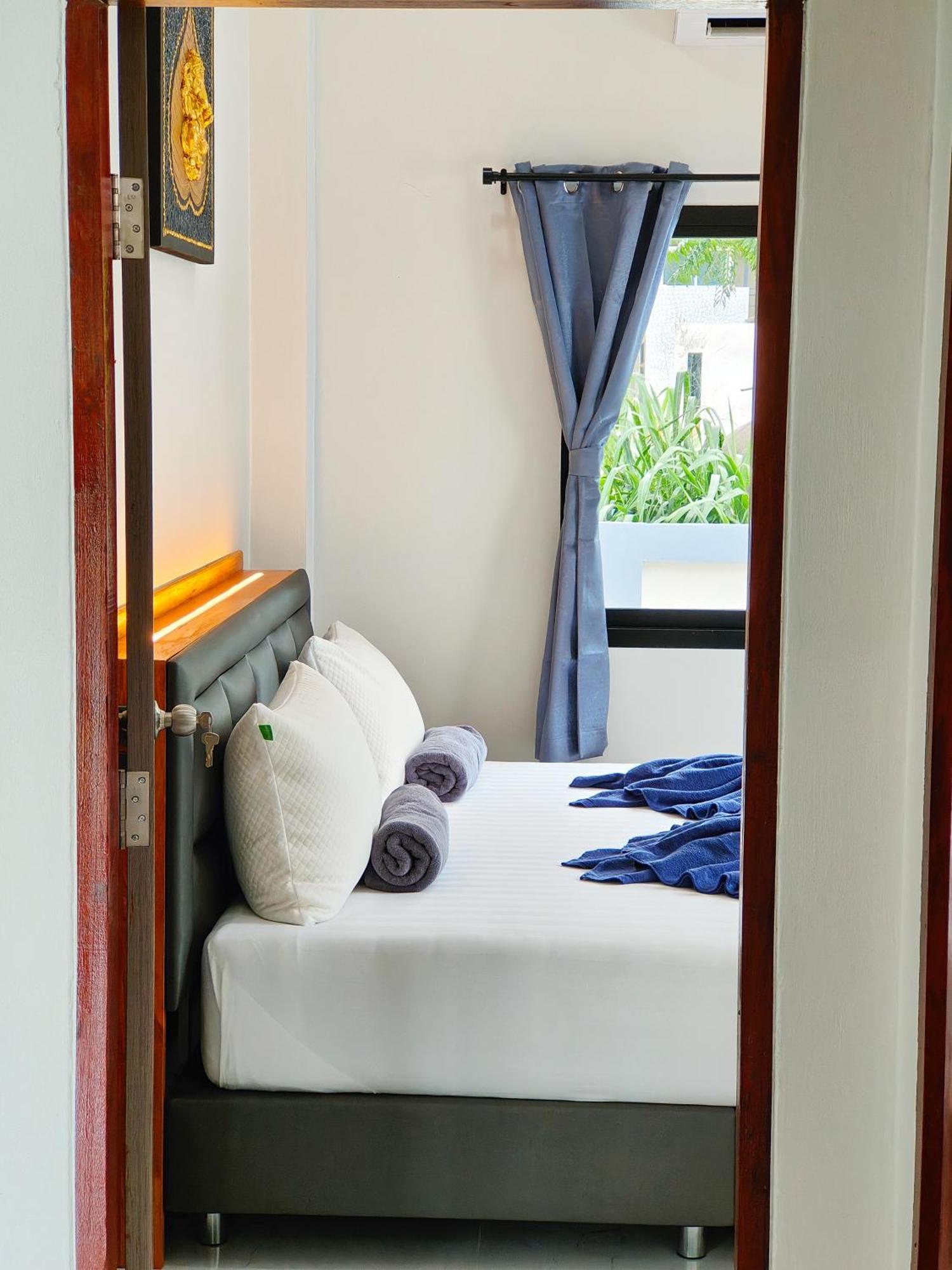 Casa de férias Cozy Pool House 3 Min To